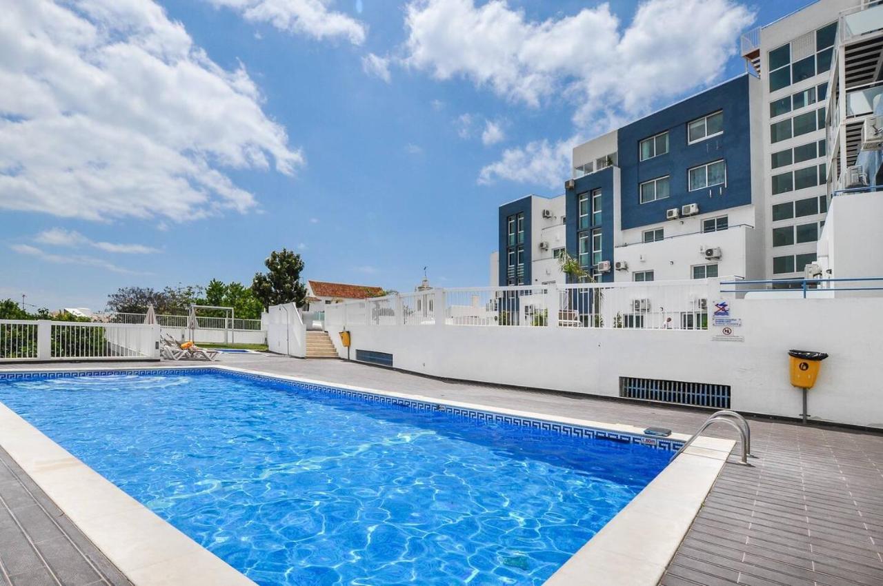 Deluxe Apartment In Albufeira Old Town, 200M Walk To Beach, Pool Parking Exteriör bild